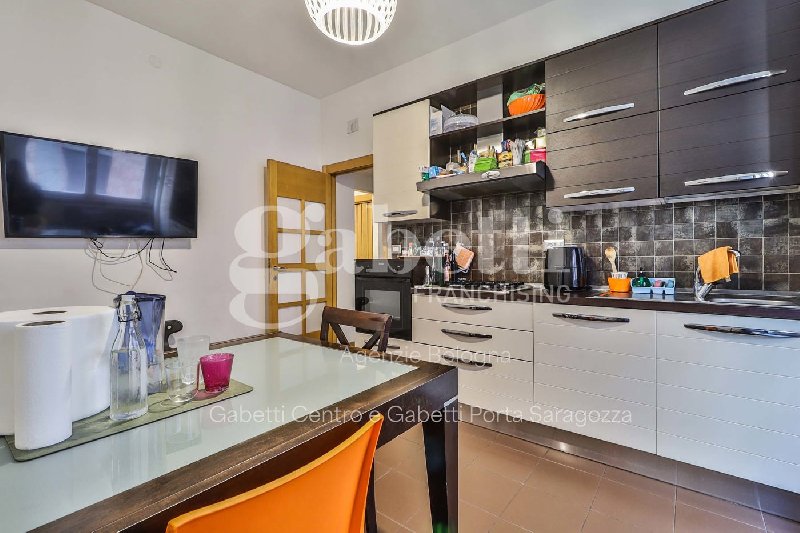https://www.gabettibolognacentro.it/Appartamento vendita Bologna Via MARCONI, € 379.000, 3 camere, 93 mq, Terzo piano